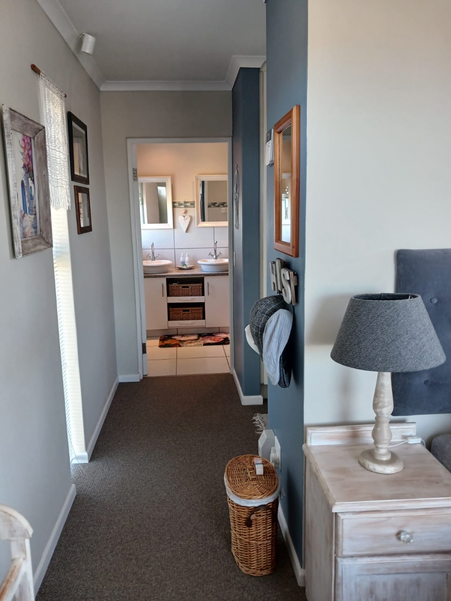 3 Bedroom Property for Sale in Stilbaai Wes Western Cape